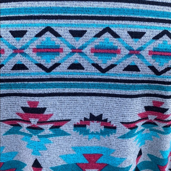Aztec Print Tunic - Picture 2 of 3